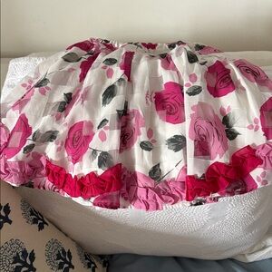 Mezzo Piano Sz 9 Floral Pink and White Skirt